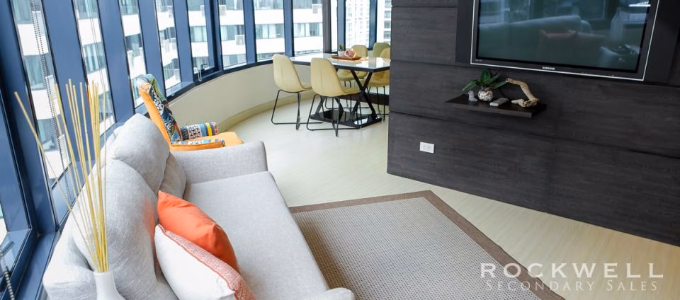 How the Unidorms platform fee works — a 2-minute guide
